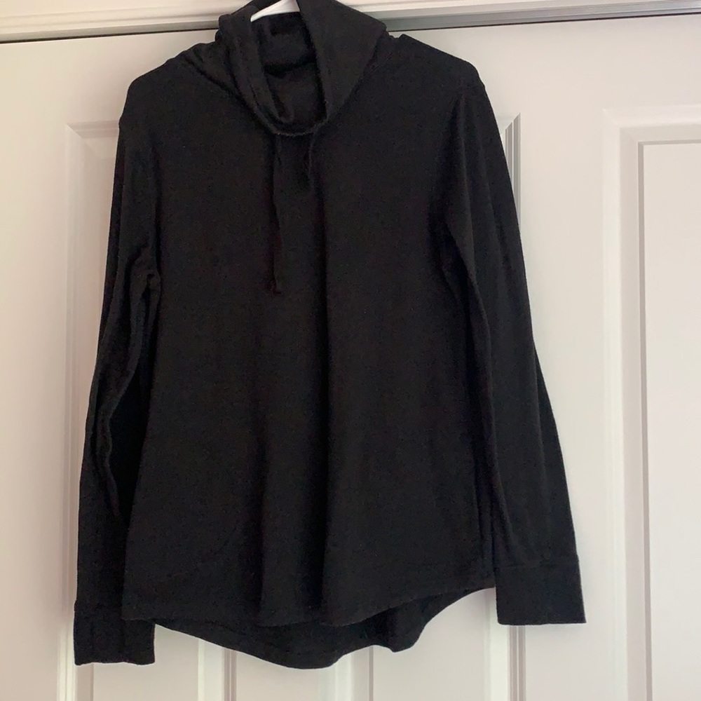 Athleisure sweatshirt! Size M